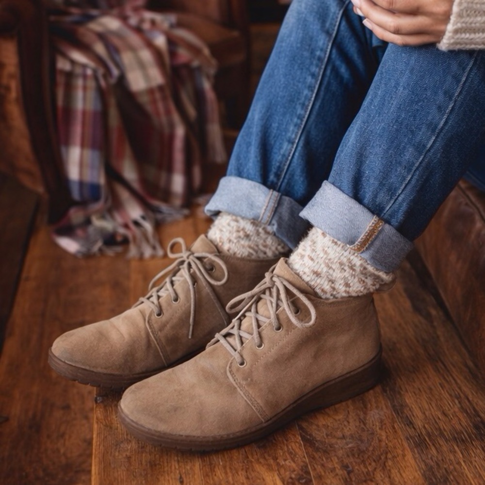 Dansko Suede Chukka Boots Tan Leather Comfort Shoes EU 41 US 10/10.5 EUC